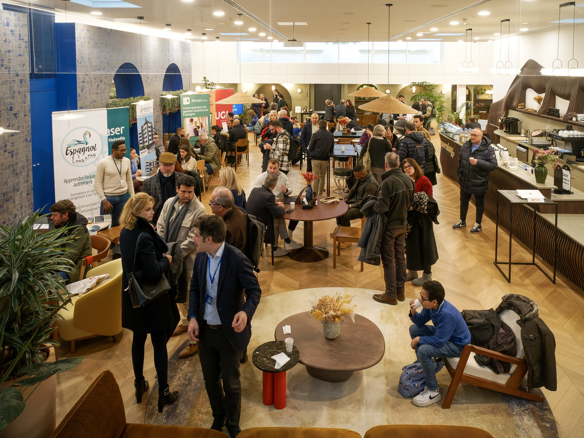 Nuestros equipos y socios en el Salón de la inmobiliaria y la expatriación en España